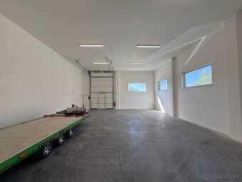 Skladový priestor 125 m² výška stropu 5,1 m Komárno Harčáš - 9