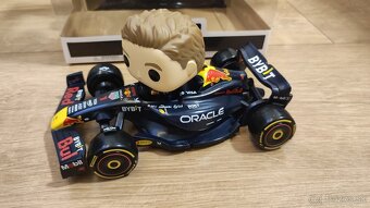 Max Verstappen - funko pop formula + podpis karta - 9