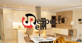 Luxusný rodinný dom s garážou a s kompletným zariadením - 9