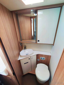 karavan Bürstner Lyseo Time T Limited 727G 4-miestny Automat - 9