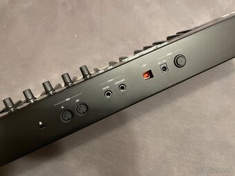NI Komplete Kontrol S61 - 9