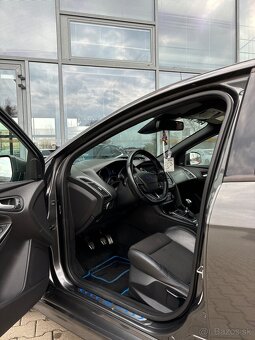 Ford Focus RS 2.3 Turbo ecoboost 4x4 - 9