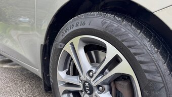 Kia Cee´d 1.4 CVVT - 9