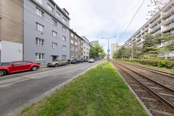 Všestranne využiteľný priestor pri OC Centrál - 9