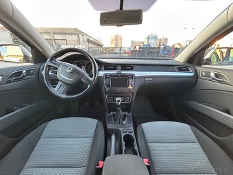 Škoda Superb Combi - 9