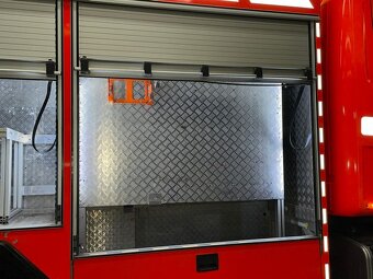 Hasičské vozidlo, Scania P94 260 4X2 2500L vody - 9