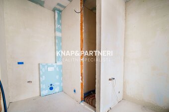 NOVOSTAVBA, AMFIK HOUSE, MEZONETOVÝ 4 IZBOVÝ BYT „D“ S TERAS - 9