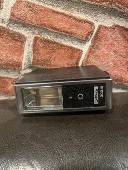 Predám starožitné fotoaparáty - 9