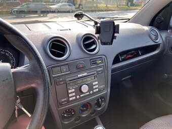 Ford fusion 1.2 benzín, 103k km, STK 10/26 - 9