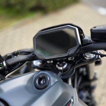 Kawasaki Z650 matte dark gray 2025 50kw aj 35kw - 9