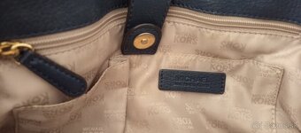 Kožená taška Michael Kors, na plece, aj crossbody - 9