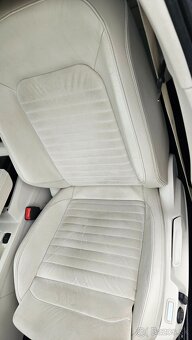Volkswagen Passat Variant 2.0 TDI BMT Business Highline - 9