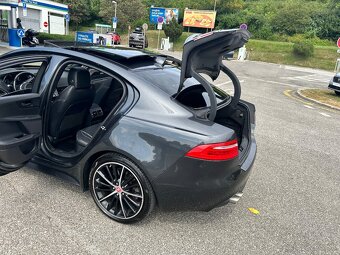 JAGUAR XE … Top stav - 9