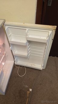 Darujem ZA ODVOZ kancelársky nábytok - 9