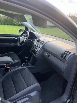 Volkswagen Touran 1,4TSI, 7Miestne. - 9