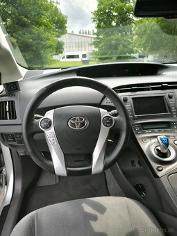 Toyota Prius Hybrid+LPG - 9