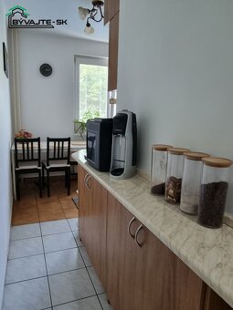 REZERVOVANÝ Útulny 2-izbový byt na Starom sídlisku v Prievi - 9