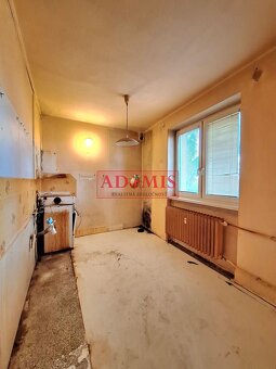 ADOMIS - predáme 2izbový tehlový byt 57m2, balkón, Podhradov - 9