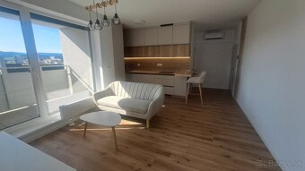 EXKLUZIVNA NOVOSTAVBA , 2 izbový byt 43 m2 s balkonom - 9