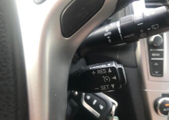 náhradné diely na: Toyota Avensis Combi 2.2 D-4D, 2.0 D-4D - 9