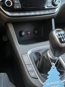 Hyundai i30 Fastback 1.5 T-GDi mHEV 2023 PLAY SR - 9