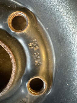 zimná sada 215/55 R16 - 9