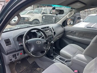 2007 Toyota Hilux 2,5 d4d 2-dverový Dlhá korba - 9