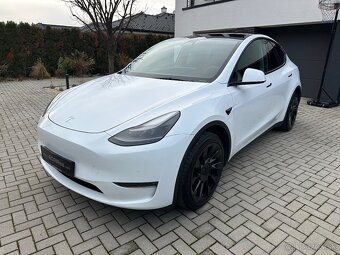 Tesla Model Y 75kWh Long Range AWD - 9