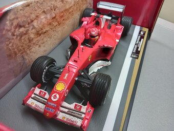 F1 FERRARI F2004 GP BAHRAIN 2004 SCHUMACHER HOTWHEELS 1:18 - 9