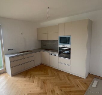 Výroba a montáž nábytku Žilina - 9