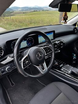 Mercedes-Benz A180d - 9