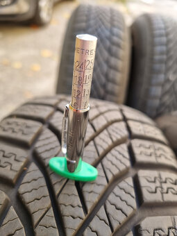 Zimné pneu 185/65 R15 88T + plechové disky 4x100 6Jx15 ET47 - 9