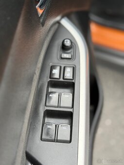 Suzuki Vitara 1.6 Benzín Automat max výbava - 9