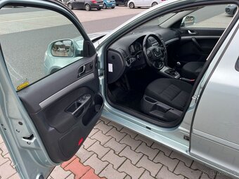 Škoda Octavia II 1.8 TSi 118kw ČR TOP VÝBAVA - 9