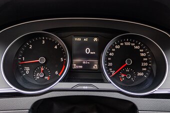 Volkswagen Passat DSG 1,6 TDI 88kW / Masáž / LED svetlá / - 9