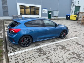 Ford Focus ST-3 2.3 -- Váš nový adrenalínový partner -- - 9