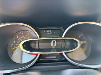 Renault Clio 1.5 dCi, 2013 5 manual - 9
