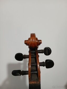Staré husle - 9