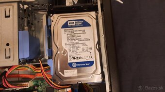 Predám stolné PC Dell Optiplex 390 - 9