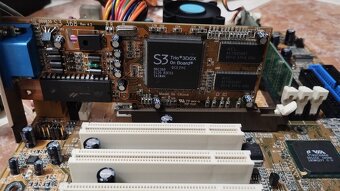 Predám základnú dosku Kobian/Mercury KOB 694X TFSX - 9