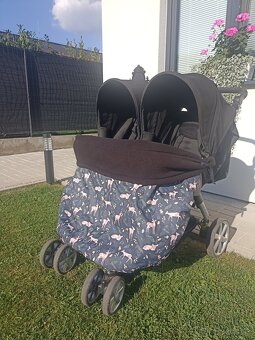 Súrodenecký kočík Britax - 9