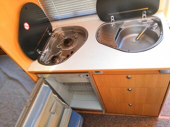 Predám karavan Adria - 9