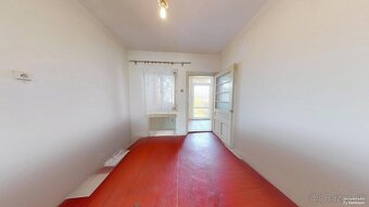 4 -IZB. DOM-DOLNÉ LEFANTOVCE, NR - 9