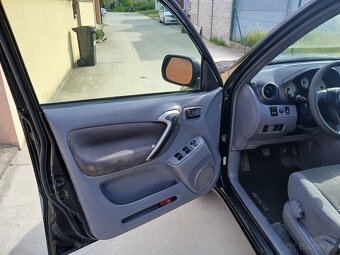 Toyota Rav4 - 9
