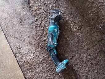 Makita aku sada - 9