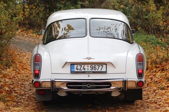 Tatra 603 - 9