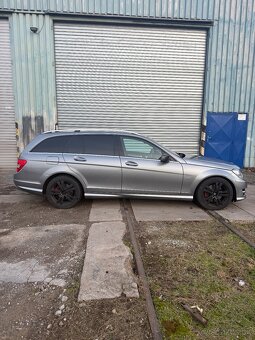 Mercedes C250 4Matic - 9