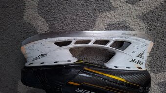 Predám korčule bauer supreme M5 Pro. - 9