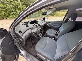 Toyota yaris 1.4D4D - 9