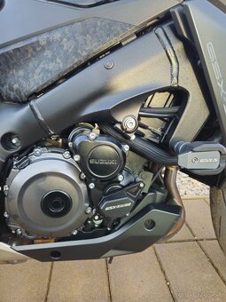 Suzuki GSX-S 1000 - 9